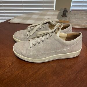 Ganter Women’s Suede Sneaker walking
